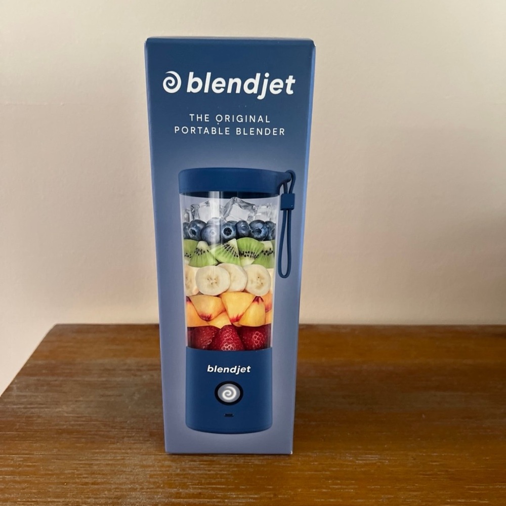 BNIB BlendJet Portable Blender in storm